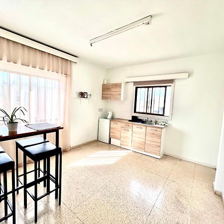Apt On The Street Of Bars&Nightclubs In Ayia Napa 11 아파트 외부 사진